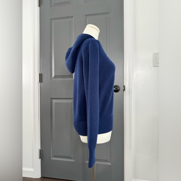 Akris Drawstring Cashmere Hooded Jacket - Picture 4 of 10